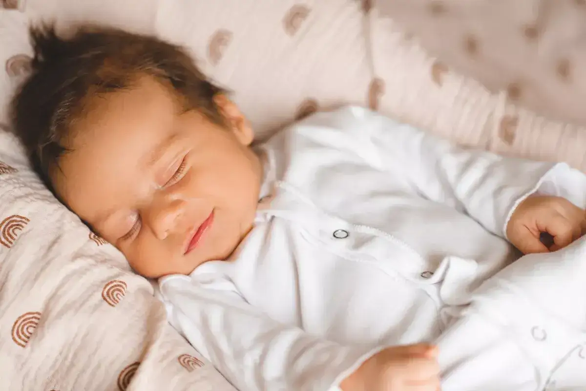 Beb&eacute; durmiendo pl&aacute;cidamente, ajeno a la crisis de 1 a&ntilde;o que se avecina. Su paz es un b&aacute;lsamo.